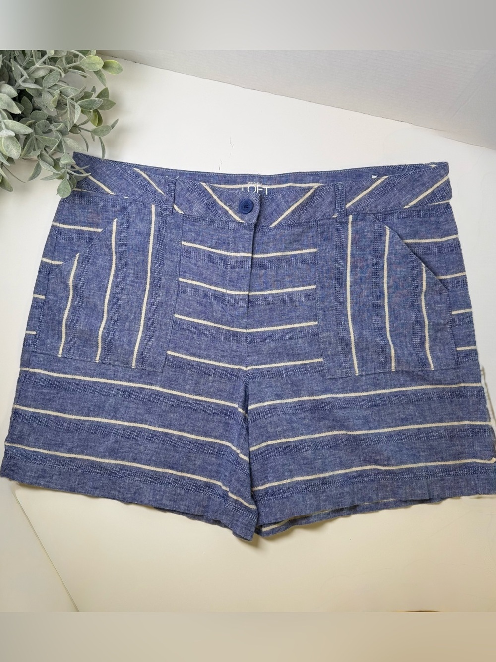 Loft Women’s Blue Striped Linen Cotton Blend Nautical Shorts 6” Inseam Size 14